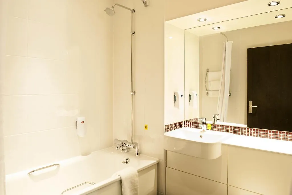 Premier Inn London City - Aldgate 3*,