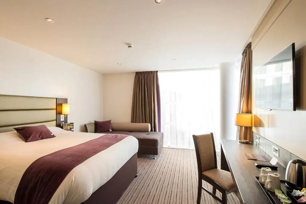 *** Отель Premier Inn London City - Aldgate Великобритания